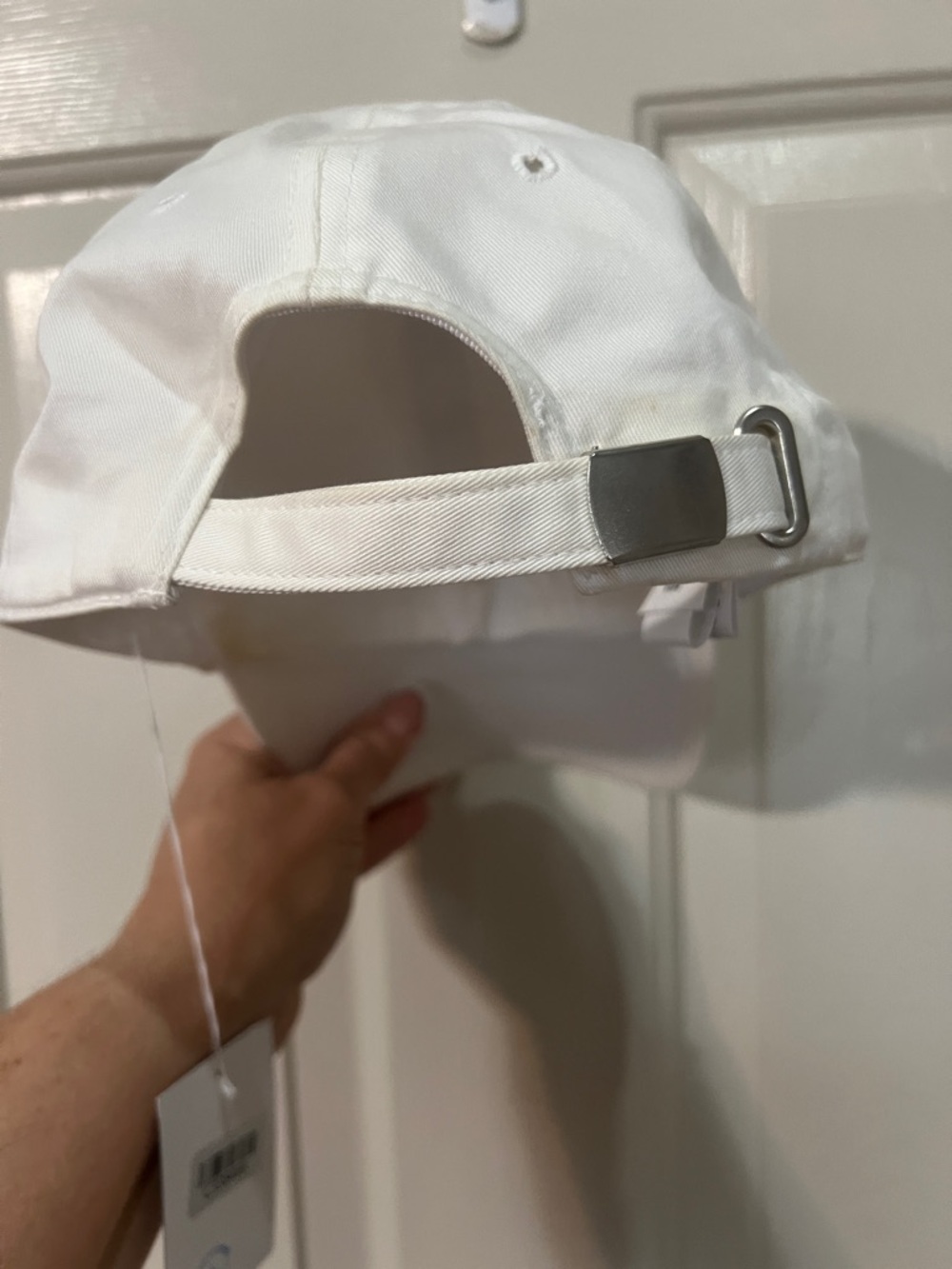 Balenciaga White Cap with Black Logo - Picture 6 of 9